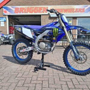 YZ450F-23-6-300x300 