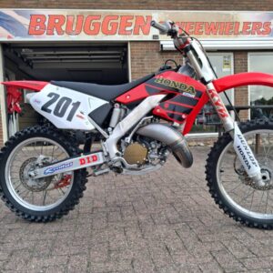 Honda-CR-125-2001-3-300x300 